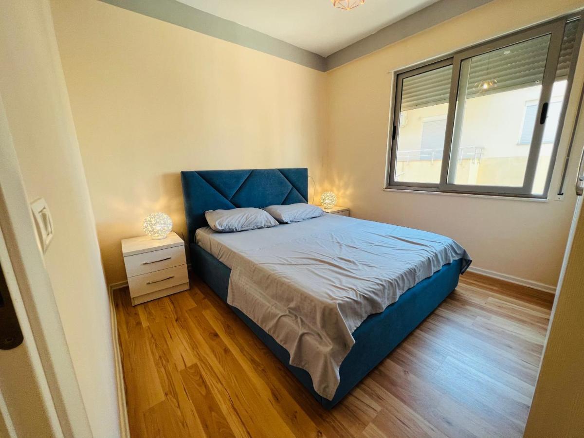 Blue City Apartment Дуррес Экстерьер фото